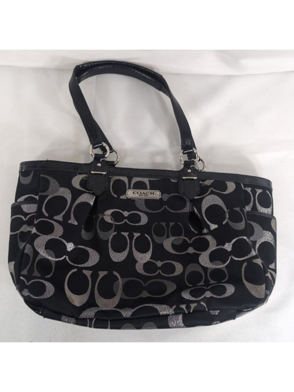 Coach Gallery Optic F19664 Metallic Signature Jacquard Black Silver Purse Bag